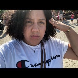 Meet your Posher, Andrea